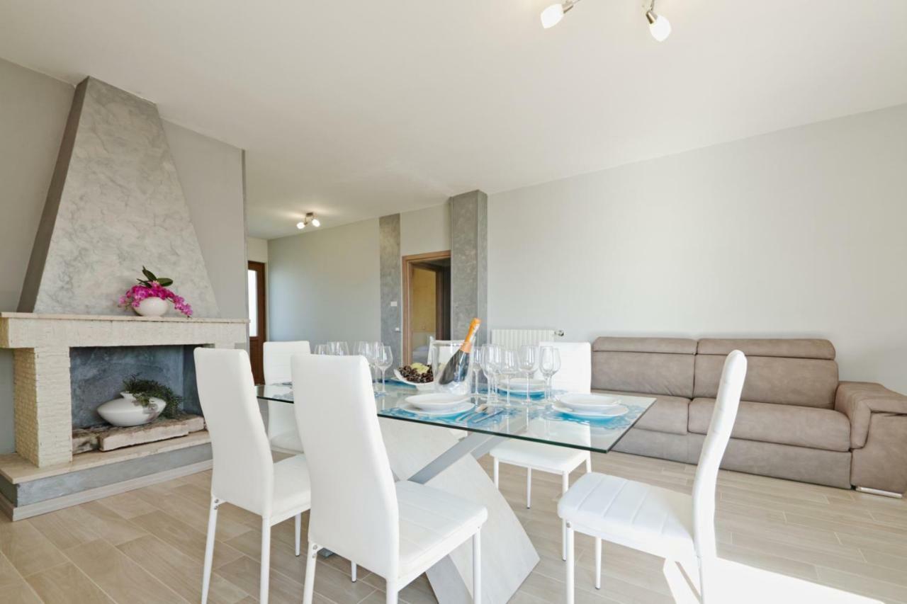 Villa Ambra Сояно дел Лаго Екстериор снимка